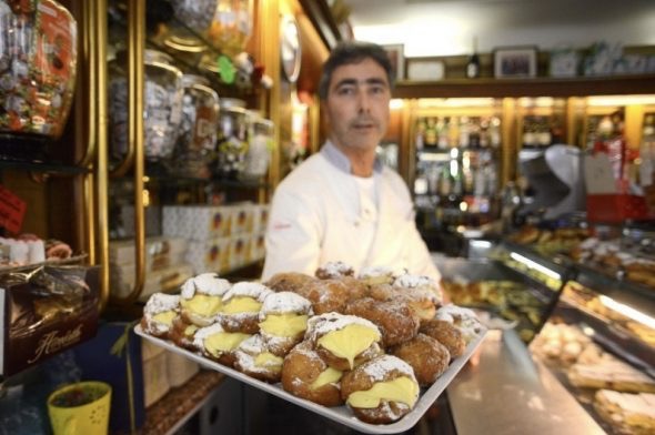 Fritelle-veneziane-590x392